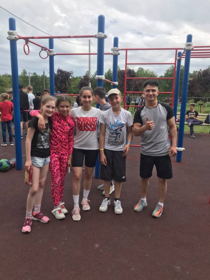 В микрорайоне Кузнечики прошло открытие сезона проекта «Спорт в каждый двор»