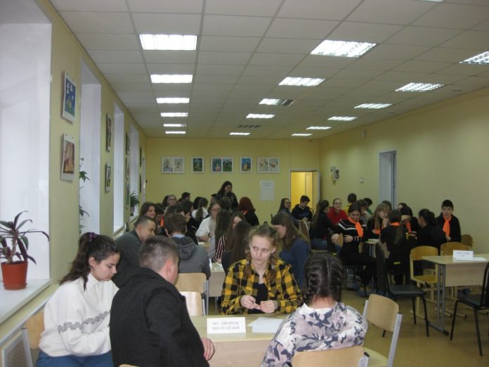 Шестой тур чемпионата по игре «Что?Где?Когда?» состоялся в округе