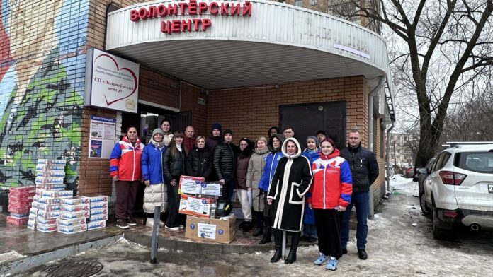Партийцы собрали новогоднюю гуманитарную помощь бойцам специальной военной операции