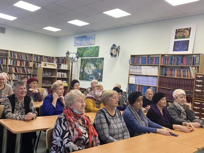 Вечер-портрет, посвященный жизни великого русского поэта Н. А. Некрасова, состоялся в библиотеке № 28