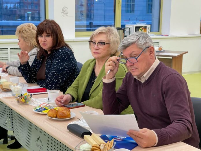 Еще 139 семей участников СВО закрепили за единороссами для оказания любой помощи