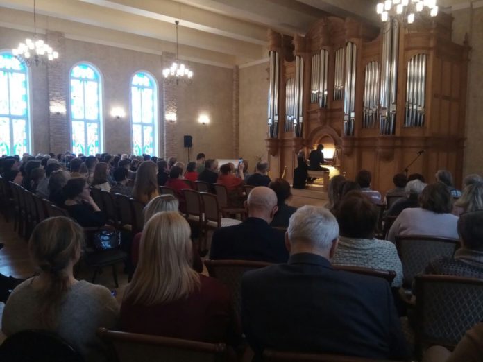 Концерт «Moz’ART» прошел в КПЦ «Дубровицы»