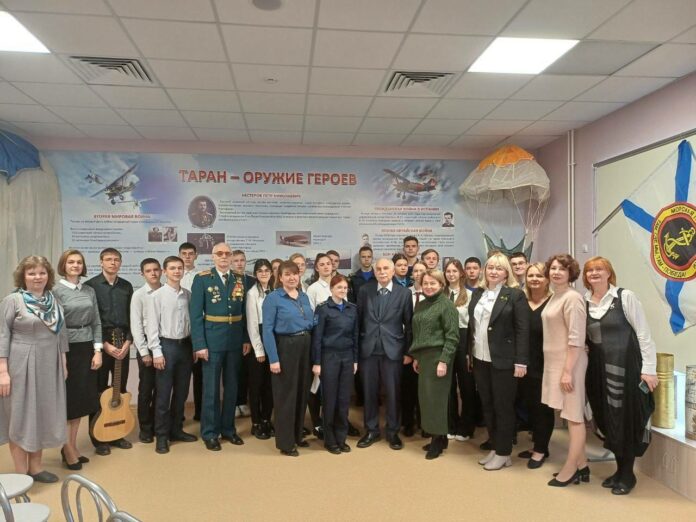 В школе № 32 открылся музей истории воздушных таранов