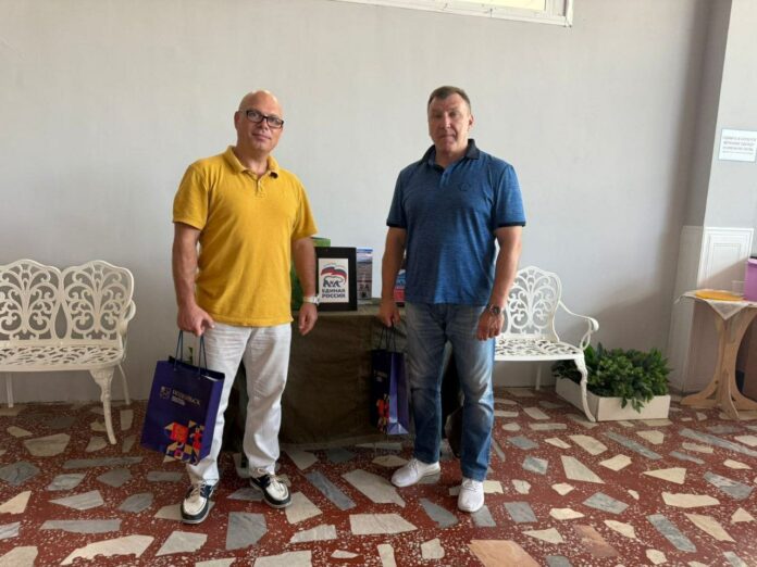 В Подольске депутаты «Единой России» поздравили ветеранов ВМФ