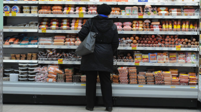 Жителям Московской области объяснили порядок посещения магазинов по пути с работы