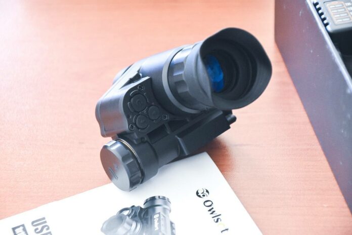 Прицел ночного видения передали защитнику-подольчанину