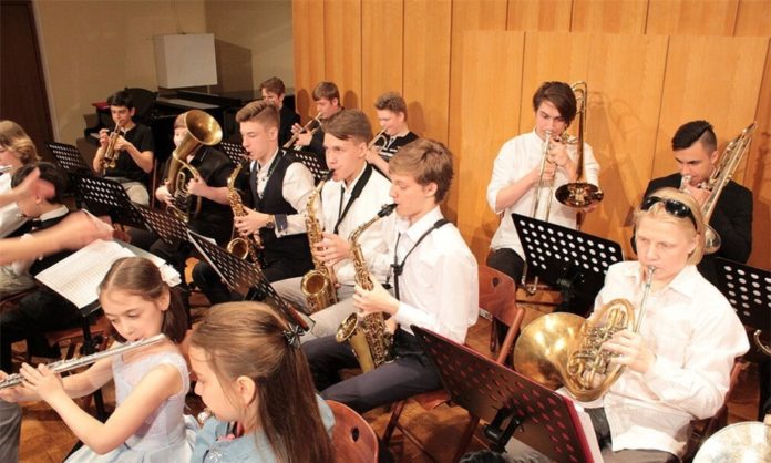 Подольский саксофонист участвует в X Международном конкурсе-фестивале имени Ю.Н. Должикова