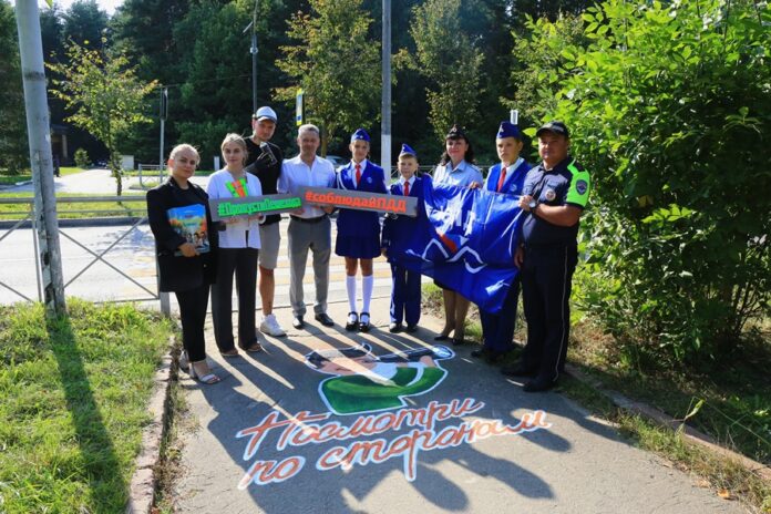 Стилизованные граффити появились у пешеходных переходов, расположенных вблизи школ и детских садов Подмосковья