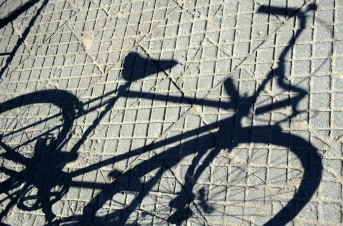 Сотрудники полиции задержали подозреваемых в краже велосипеда в Подольске