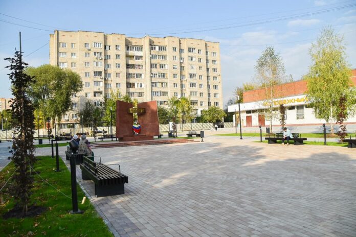 В Подольске завершили благоустройство сквера Защитников Родины