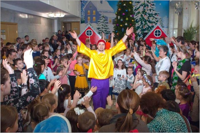 В культурно-досуговых учреждениях округа будет проведено около 120 новогодних утренников и представлений