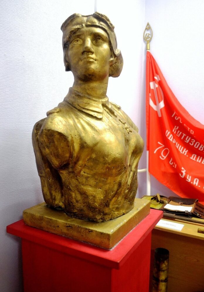 Уникальный экспонат появился в музейной комнате истории микрорайона Ново – Сырово