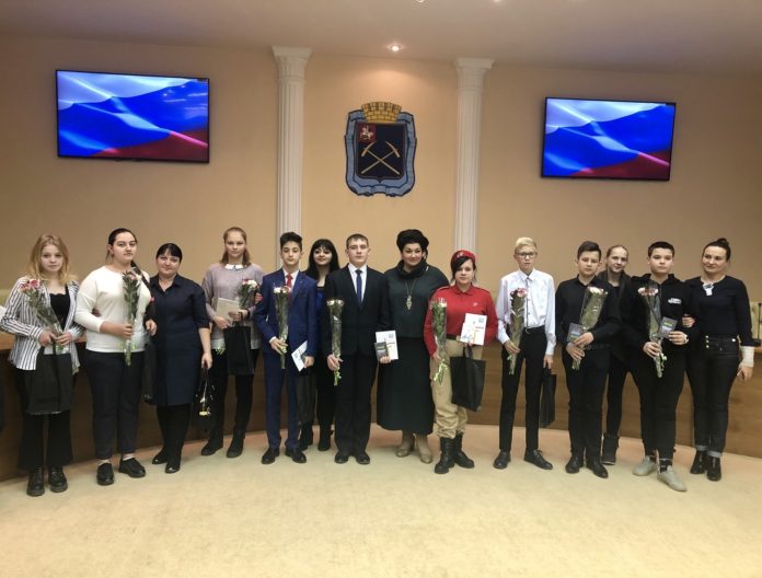 Вручение паспортов юным гражданам России в Подольске