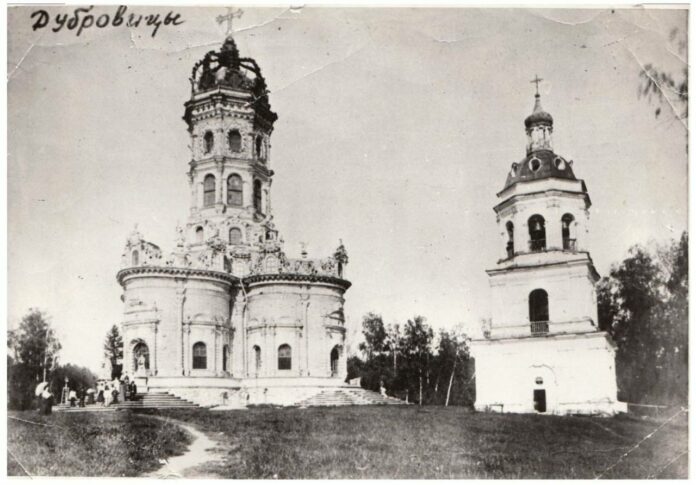 Обсудили детали и сроки возведения колокольни в посёлке Дубровицы