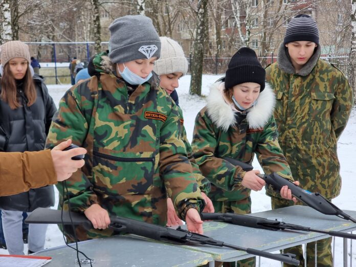 Подольчане приняли участие в военно-спортивной игре «Юнармейская звёздочка 2021»