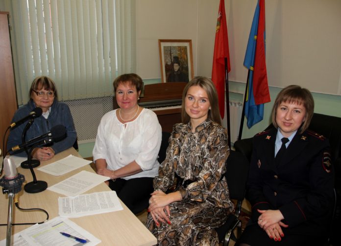 Сотрудники УМВД России по г.о. Подольск провели круглый стол