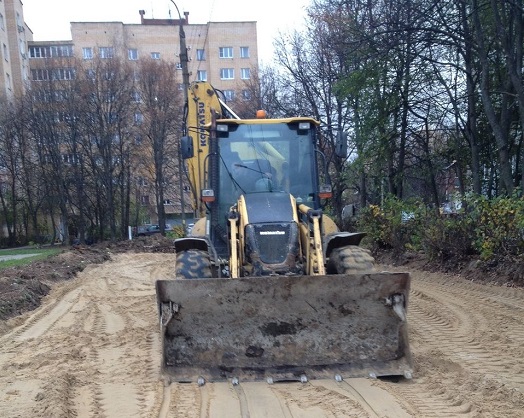 Продолжаются работы по благоустройству в микрорайоне Климовск