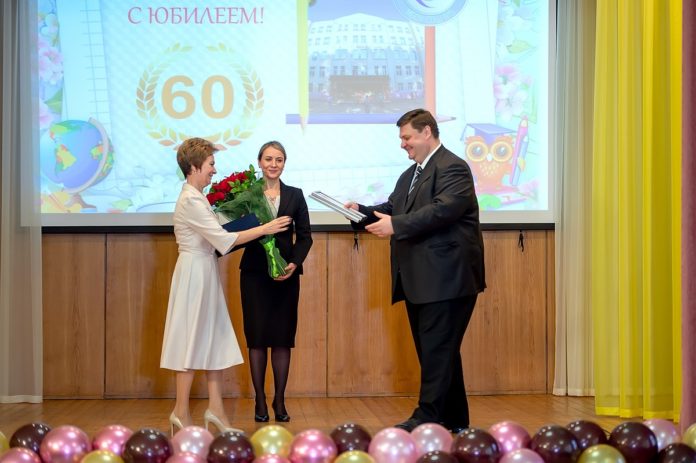 60-летний юбилей отметила Климовская школа №5