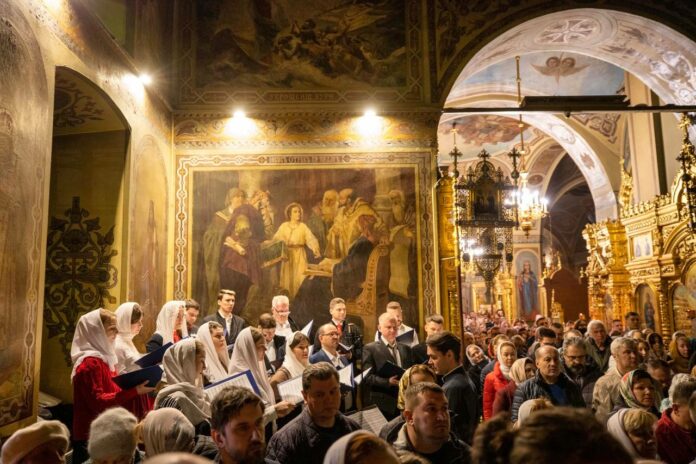 Богослужения по случаю празднования Пасхи Христовой прошли в 24 храмах Городского округа Подольск