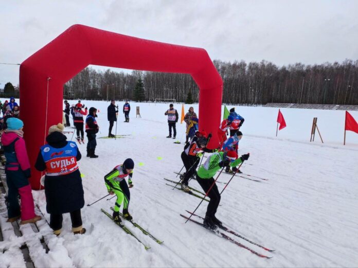 Традиционная «Семейная лыжня» прошла на стадионе «Подолье»