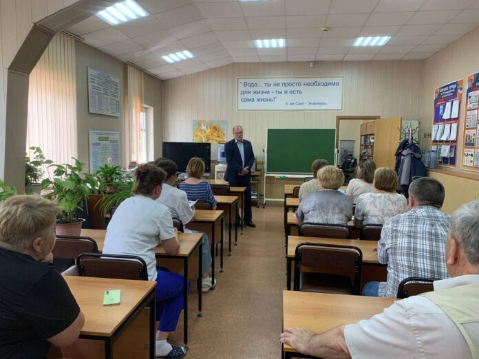 Депутат Михаил Семин провел встречу по вопросам реализации губернаторских и президентских программ