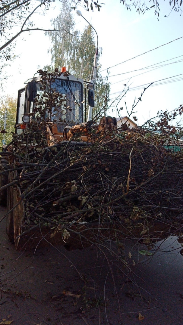 Работу по ликвидации несанкционированных навалов вблизи мусороуборочных площадок провели в Климовске