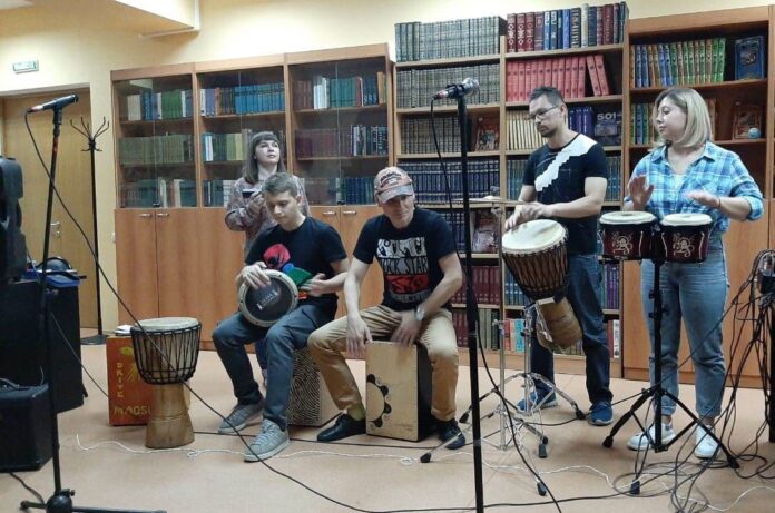 В Подольской Центральной библиотеке состоялось музыкальное выступление