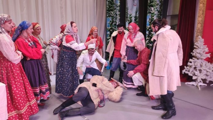 Представление «Васильев вечерок» представил народный коллектив ансамбль народной песни «Карагод» в Доме культуры «Плещеево»