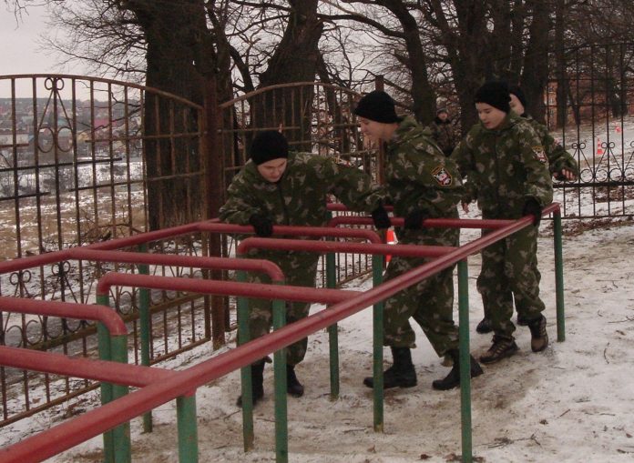 Военно-спортивная игра «Готов служить России» прошла в Большом Подольске