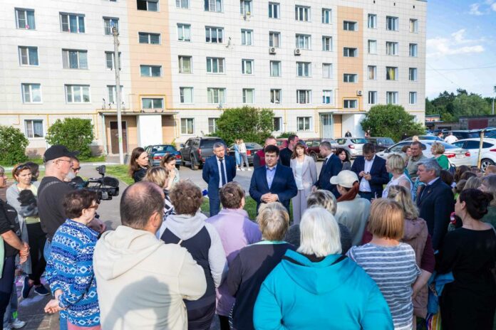 Встреча с жителями поселка Поливаново была многолюдной