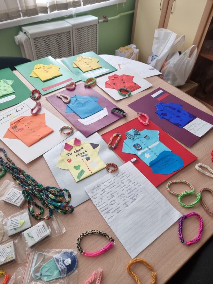 Юнармейцы Городского округа Подольск приняли участие в патриотических акциях «Письмо солдату» и «Посылка солдату»