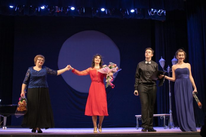 В ДК «Октябрь» состоялся концерт «Опера и современность»