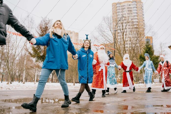 Подольские молодогвардейцы подарили праздник для маленьких гостей из Курской области, ЛНР и ДНР