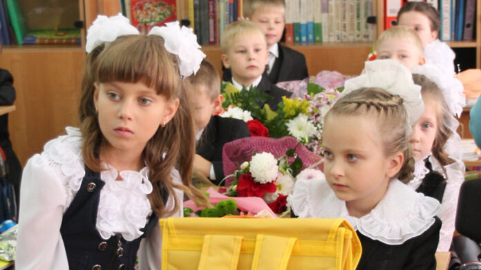 Подольчанам рассказали, как будут работать школы с 1 сентября