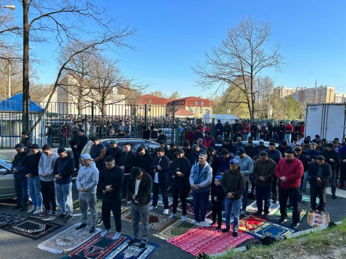 В Подольске мусульмане отмечают сегодня Ураза-байрам