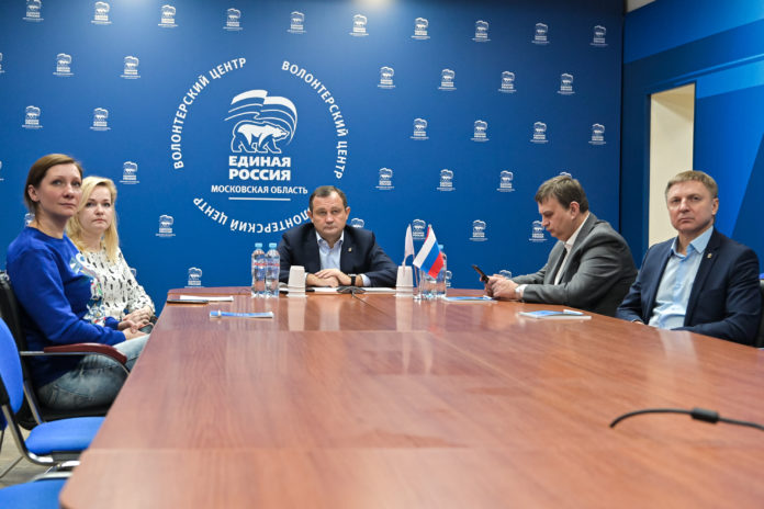 Второй социальный онлайн-форум «Единой России»: волонтеры предложили новые меры помощи ветеранам, пенсионерам и детям...