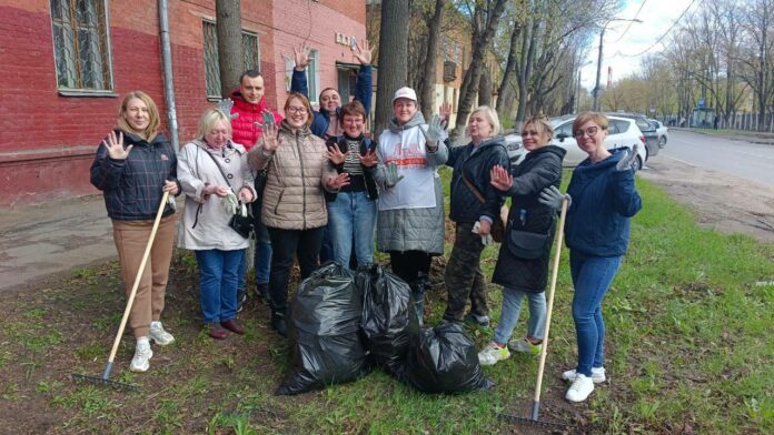 Вдоль улицы Володи Дубинина подольчане собрали свыше 100 мешков с мусором