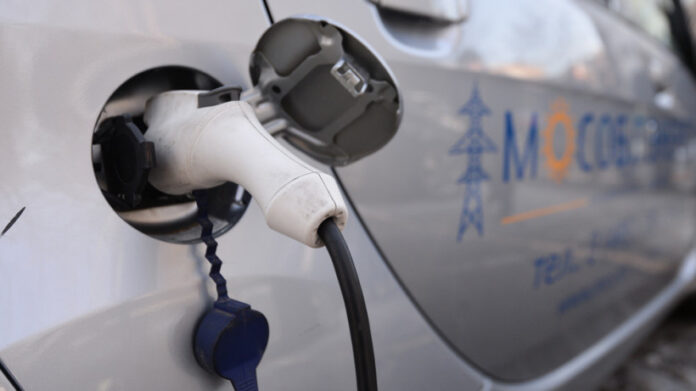 К сведению подольчан: свыше 60 зарядных станций для электротранспорта появится в Подмосковье в этом...