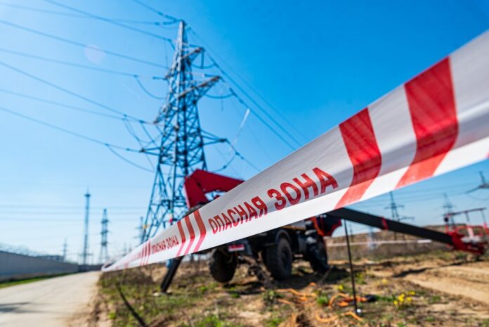 Энергетики предупреждают: несогласованные работы в охранных зонах ЛЭП смертельно опасны!