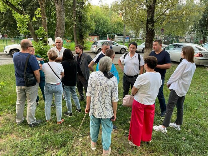 Депутат Горсовета провел встречу с жителями района Межшоссейный