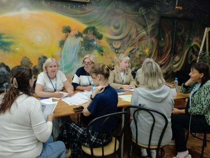 Депутат Совета депутатов горокруга Подольск провела встречу с жителями Курской области, приехавшими в ПВР...