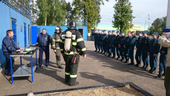 Пожарные округи прошли лабиринты «Грота»