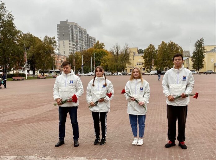 Молодогвардейцы из Подольска почтили память погибших в дни битвы за Москву
