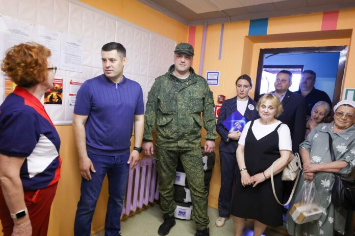 Секретарь подольского отделения партии «Единая Россия» провел встречу с волонтерами Климовска