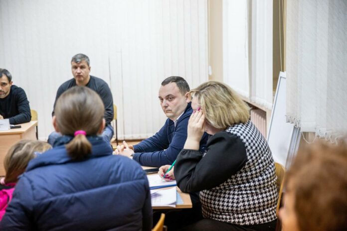 В мкр. Шепчинки прошла встреча с жителями по вопросам жилищно-коммунального хозяйства