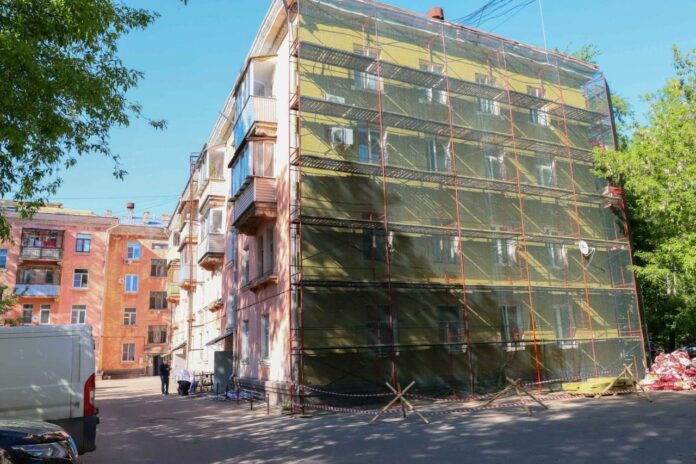 Капремонт МКД в Климовске продолжается