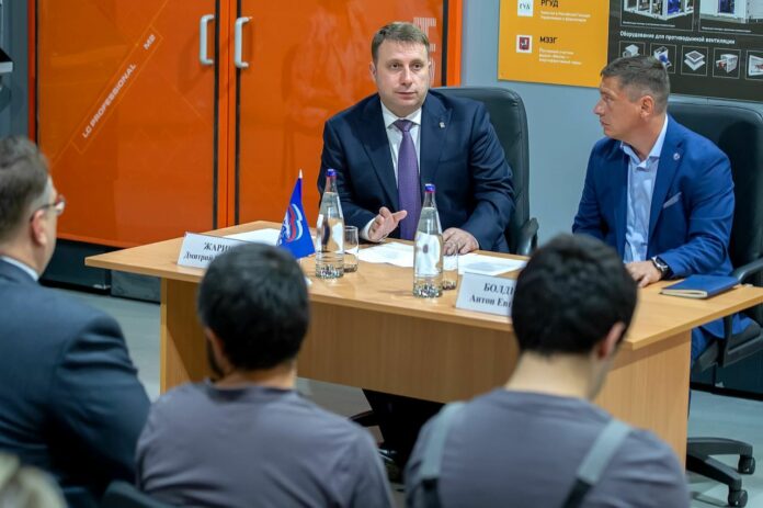 Дмитрий Жариков продолжает встречи с трудовыми коллективами подольских предприятий