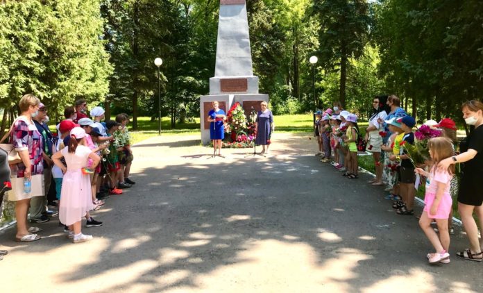 Митинг, посвященный Дню памяти и скорби прошел около ДК «Плещеево»