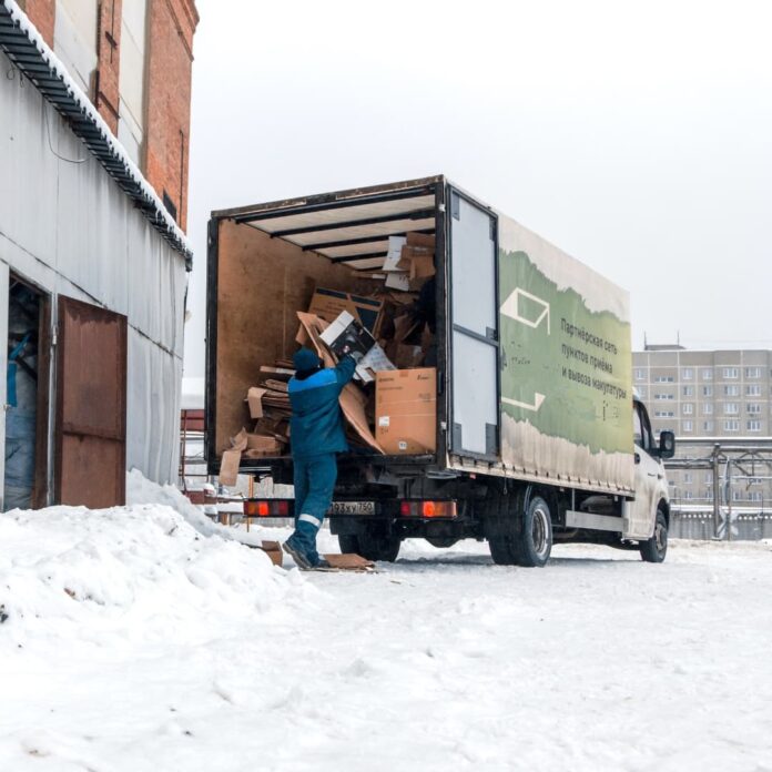 Сотрудники «ЗиО-Подольск» собрали 41 тонну макулатуры