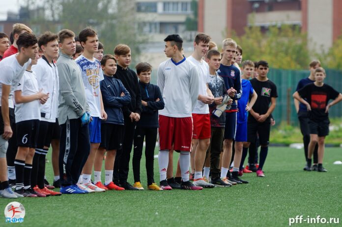 Начинается бесплатный футбольный турнир для юношеских команд в Подольске